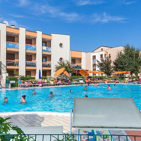 Ginepri Lido Altanea Apartment Каорле Екстериор снимка