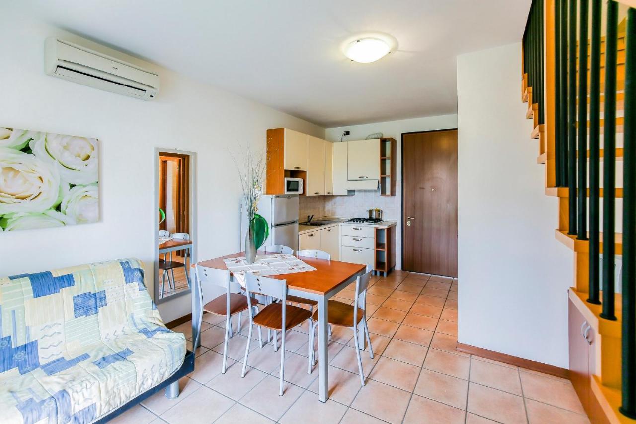 Ginepri Lido Altanea Apartment Каорле Екстериор снимка
