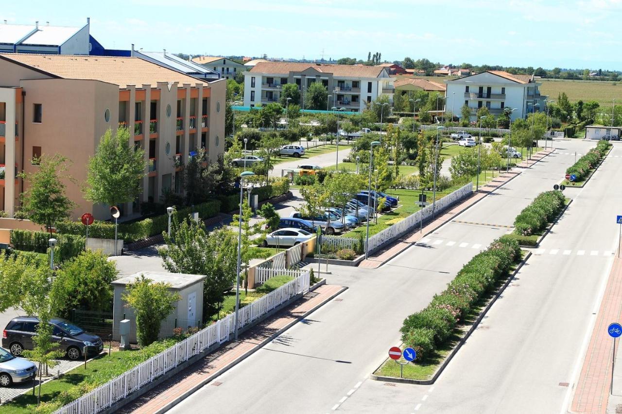 Ginepri Lido Altanea Apartment Каорле Екстериор снимка