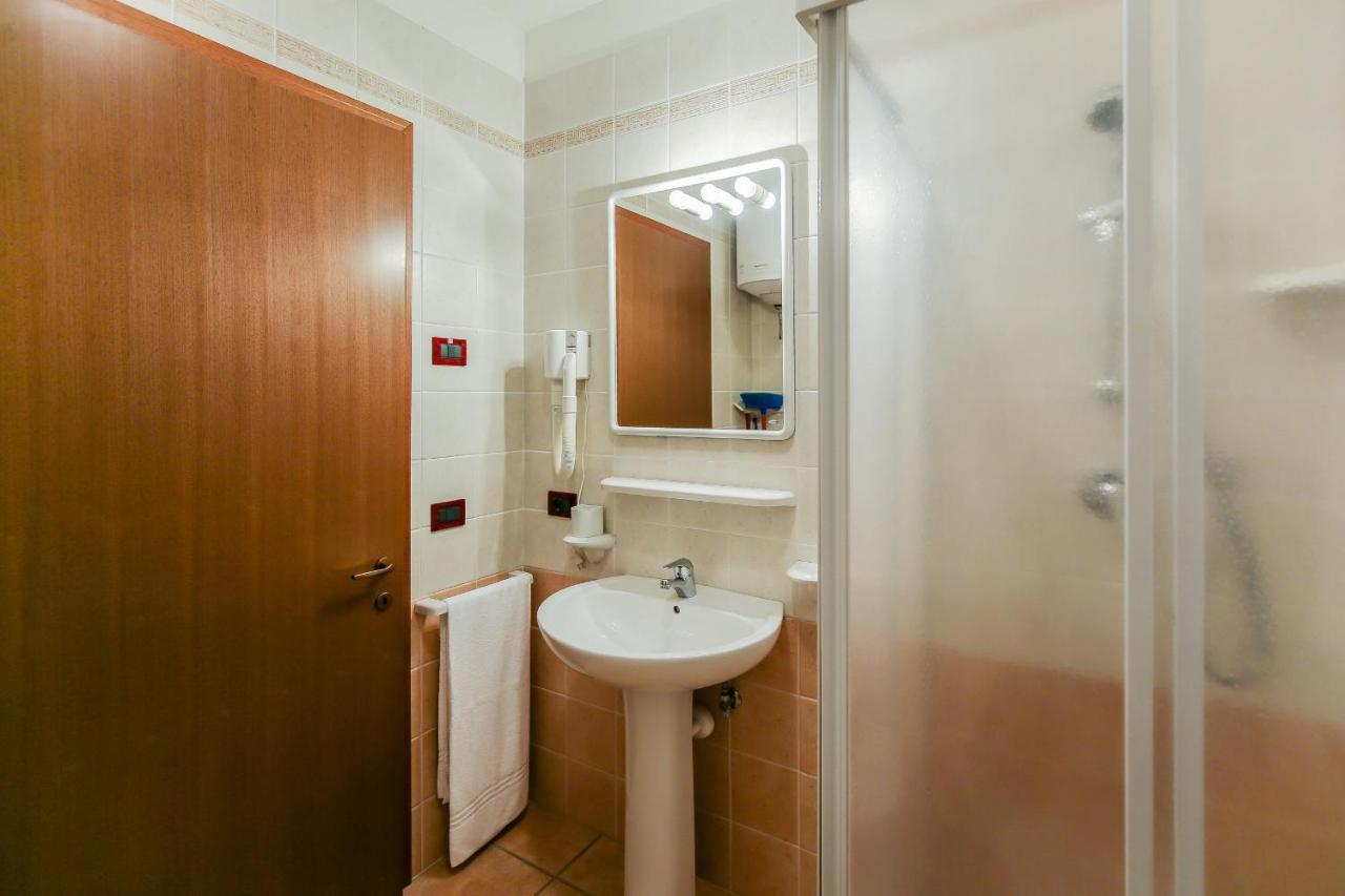 Ginepri Lido Altanea Apartment Каорле Екстериор снимка