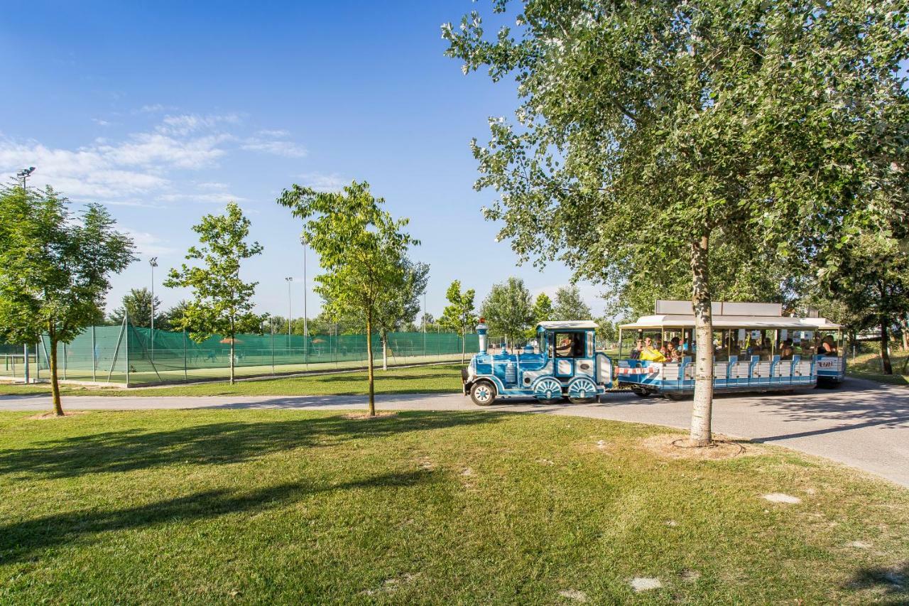 Ginepri Lido Altanea Apartment Каорле Екстериор снимка